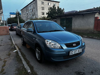 KIA Rio foto 8