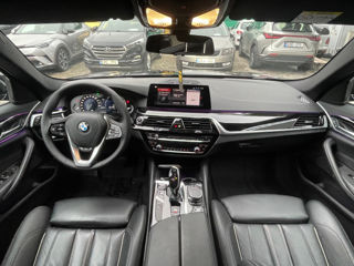 BMW 5 Series foto 8