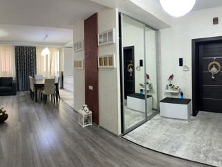 Apartament cu 2 camere, 87 m², Buiucani, Chișinău foto 5