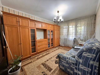 Apartament cu 2 camere, 50 m², Botanica, Chișinău foto 8