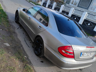 Mercedes E-Class foto 6