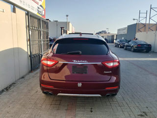 Maserati Levante foto 4