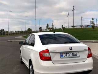 Skoda Rapid foto 3