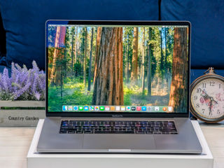 MacBook Pro 16 Retina 2019 (Core i7 9750H/16Gb DDR4/512Gb SSD/4Gb Radeon Pro 5300M/16") foto 2