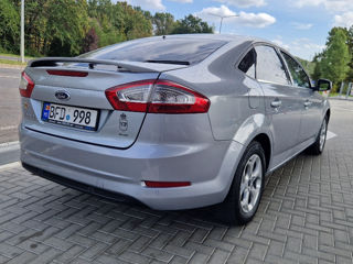 Ford Mondeo foto 3