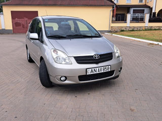 Toyota Corolla Verso, 2002 г.