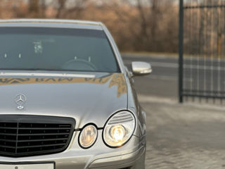 Mercedes E-Class foto 8