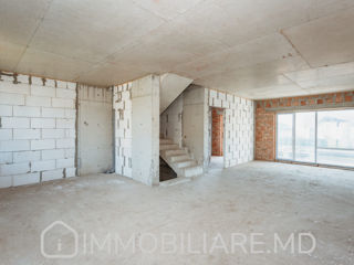 Townhouse cu 2 niveluri, com. Băcioi foto 4