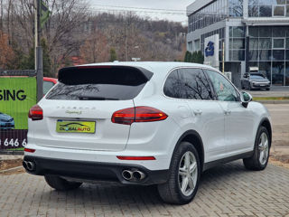 Porsche Cayenne foto 4