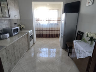 Apartament cu 3 camere, 70 m², 10 cartier, Bălți foto 4