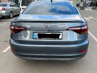 Volkswagen Jetta foto 5