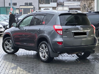 Toyota Rav 4 foto 3