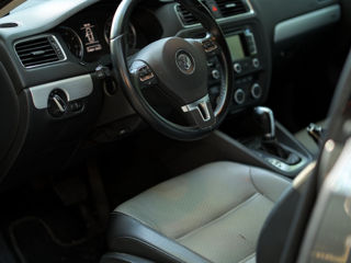 Volkswagen Jetta foto 7