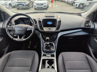 Ford Kuga foto 8