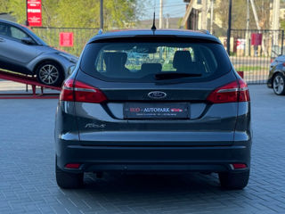 Ford Focus foto 6