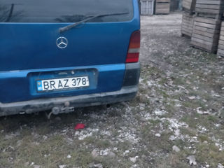 Mercedes Vito foto 2