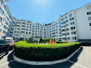 Apartament cu 3 camere, 110 m², Râșcani, Chișinău foto 1