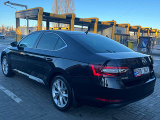 Skoda Superb foto 5