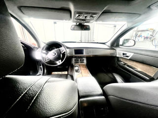 Jaguar XF foto 6