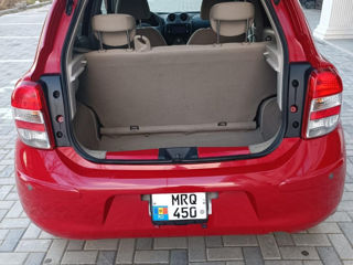 Nissan Micra foto 2