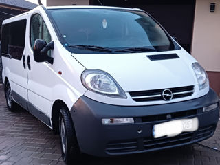 Opel Vivaro foto 6