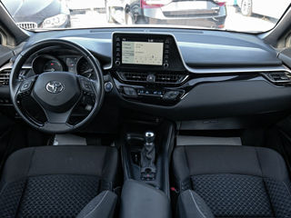 Toyota C-HR foto 6