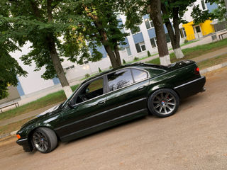 BMW 7 Series foto 2