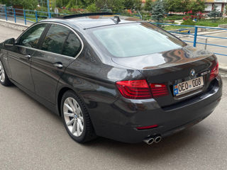 BMW 5 Series foto 4