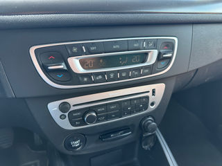 Renault Megane фото 7