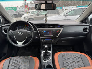 Toyota Auris foto 8