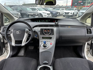 Toyota Prius foto 8