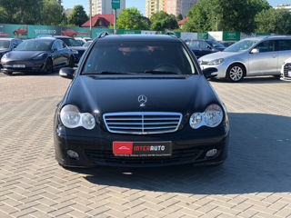 Mercedes C-Class foto 6