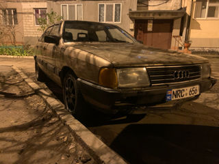 Audi 100 foto 2