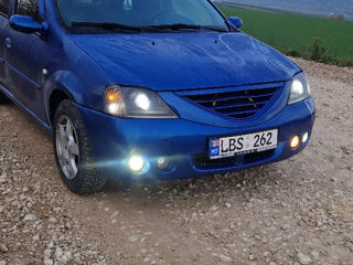 Dacia Logan foto 2