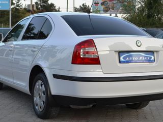 Skoda Octavia foto 4