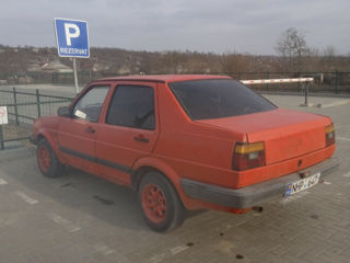 Volkswagen Jetta foto 4