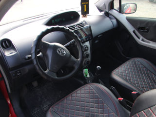 Toyota Yaris foto 7