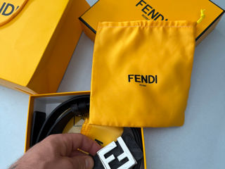 Curea Fendi reversibilă din piele originală foto 3