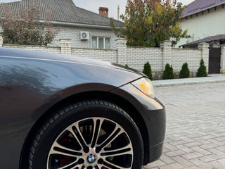 BMW 3 Series foto 4