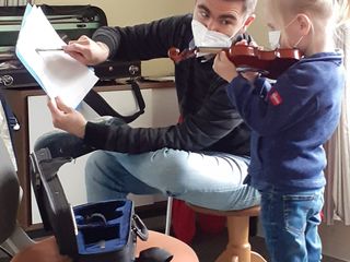 Lectii de vioara in chisinua /уроки игры на скрипке / violin lessons in Chisinau foto 1