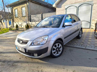 KIA Rio foto 6