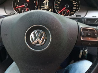 Volkswagen Passat foto 3