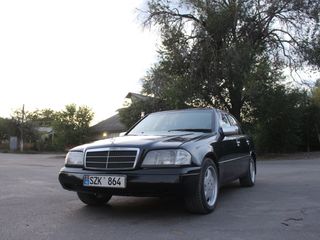 Mercedes C Class foto 2