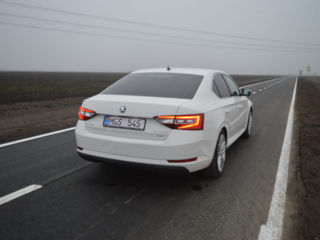 Skoda Superb foto 6