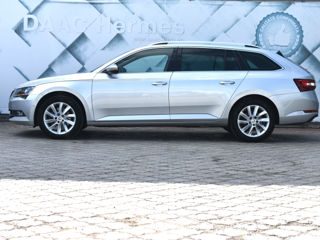 Skoda Superb foto 6