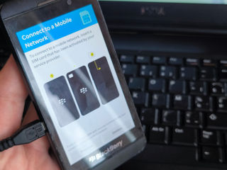 Vind blackberry z10 in stare lucratoare doar proshivca trebuie facuta foto 1