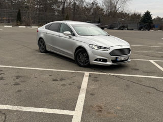 Ford Mondeo foto 7