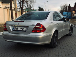 Mercedes E-Class foto 4