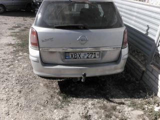 Opel Astra foto 2