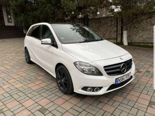 Mercedes B-Class foto 9